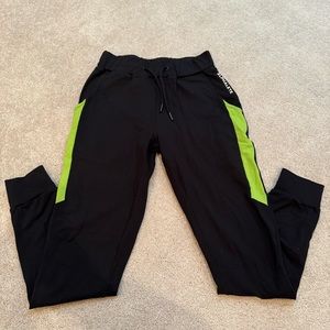 Alphalete joggers - small